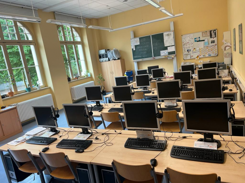 computerkabinett.jpg computerkabinett.jpg
